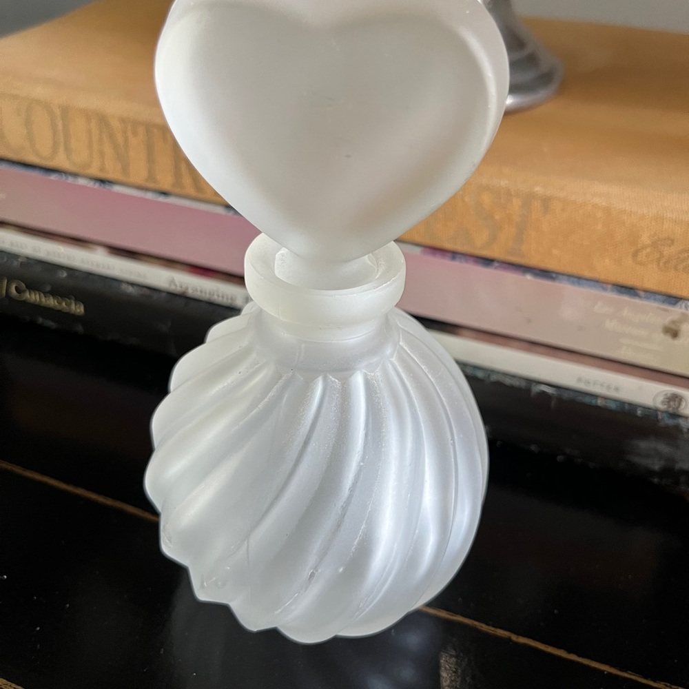 Frosted Glass Heart-Shaped Perfume Bottle